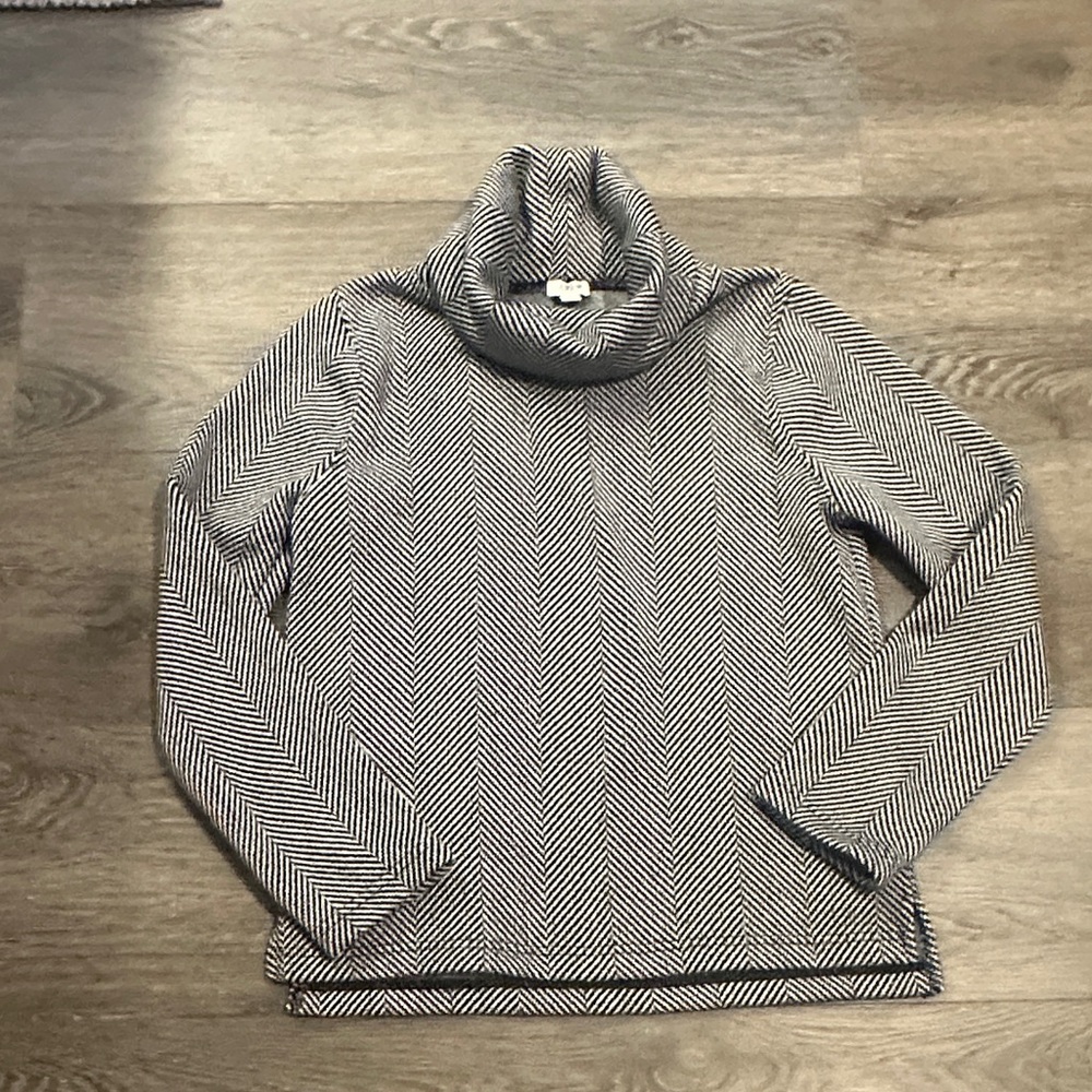 J. Crew Factory fleece Chevron Knit Turtleneck Sweater in Black & White